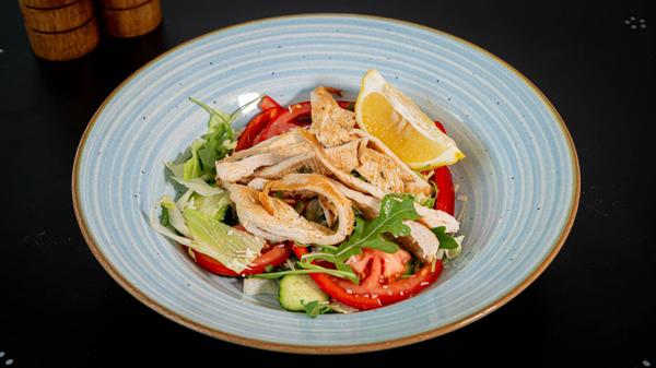 Salata Light cu Pui la Grill